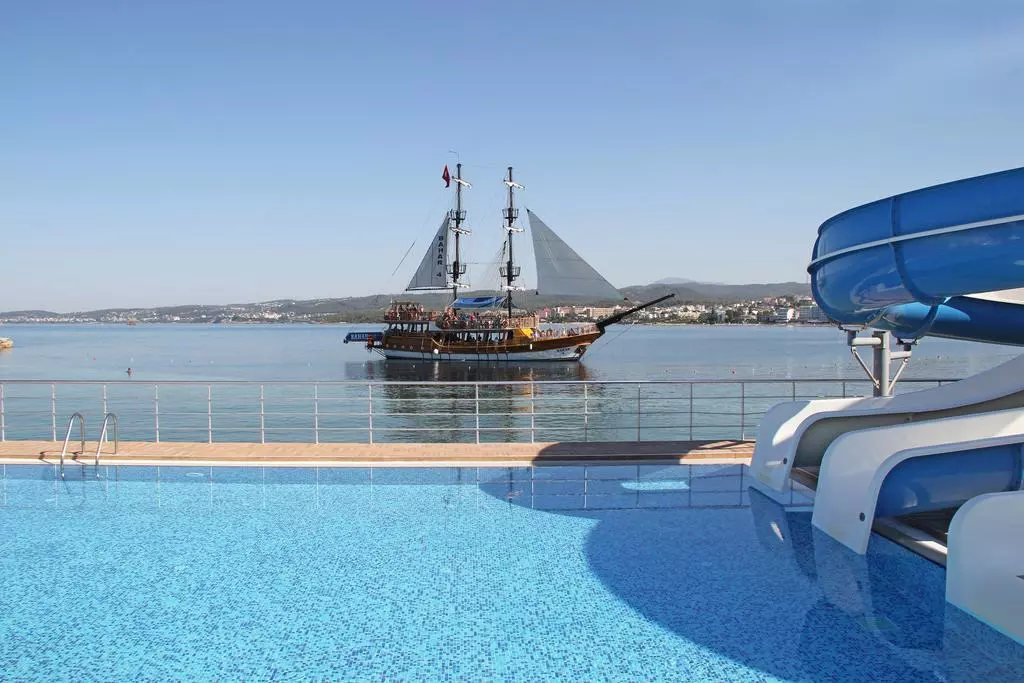 هتل گلد آیسلند آلانیا